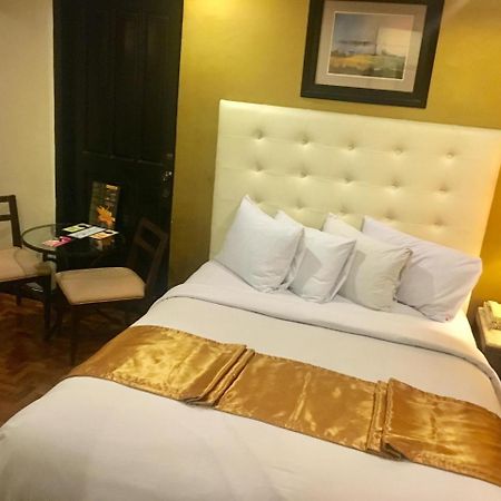 סן פדרו מקאטי Lourdes Suites מראה חיצוני תמונה