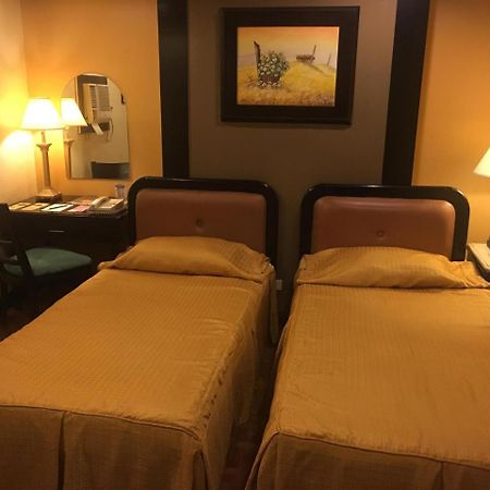 סן פדרו מקאטי Lourdes Suites מראה חיצוני תמונה