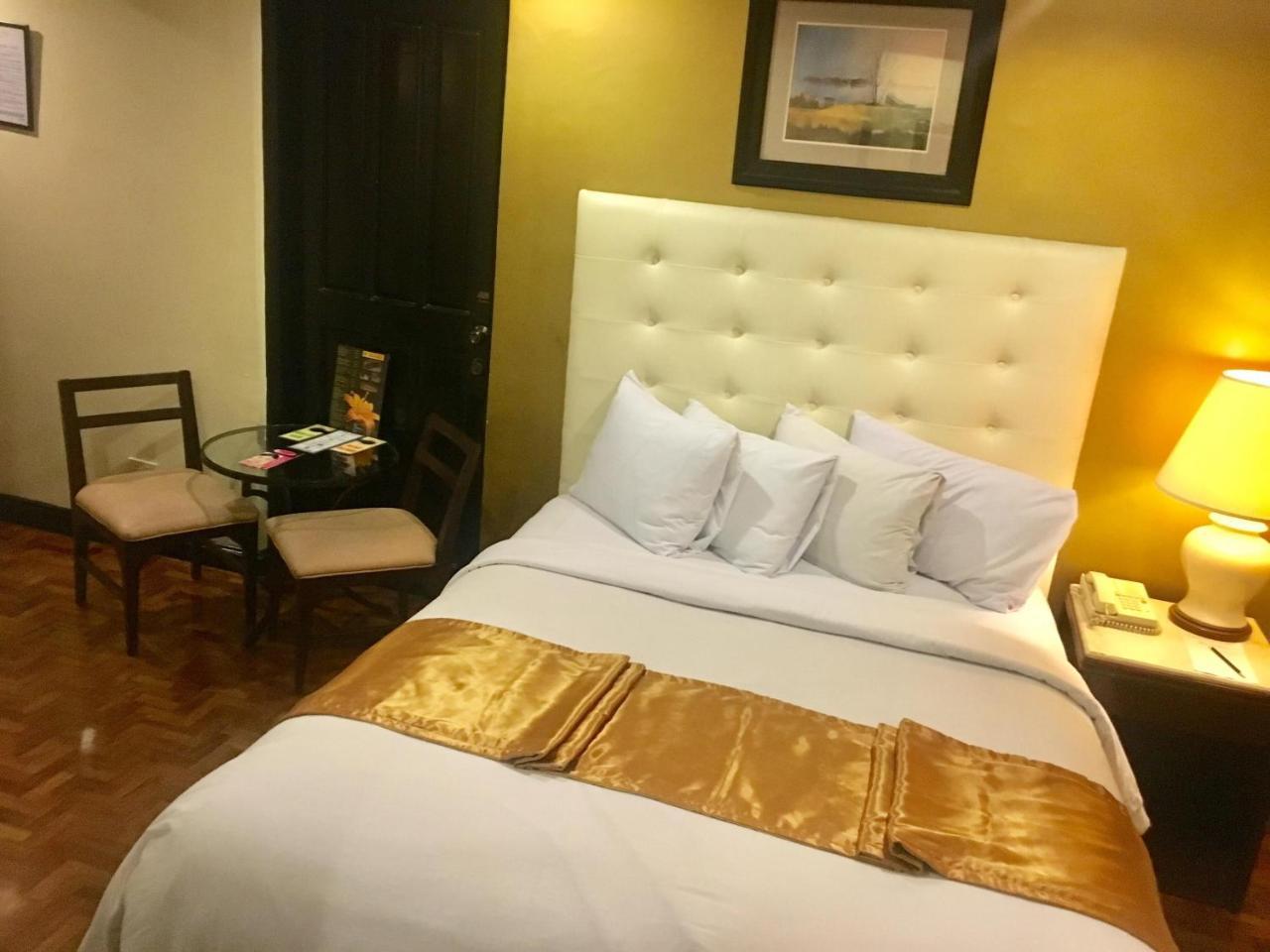 סן פדרו מקאטי Lourdes Suites מראה חיצוני תמונה